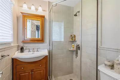 14 Hickman Street, Syosset, NY 11791 - Photo 16