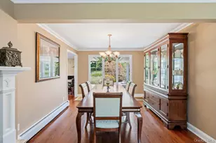 14 Hickman St, Syosset, NY 11791 - Photo 10