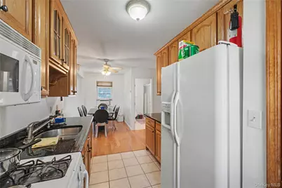 684 Marion Avenue, Peekskill, NY 10566 - Photo 12