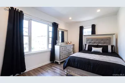 6932 Gouverneur Avenue, Arverne, NY 11692 - Photo 12