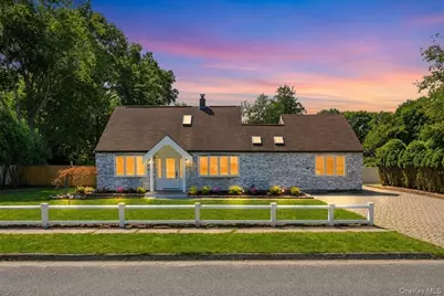 36 Fifty Acre Road S, Smithtown, NY 11787 - Photo 2