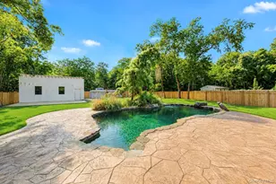 36 Fifty Acre Rd S, Smithtown, NY 11787 - Photo 36