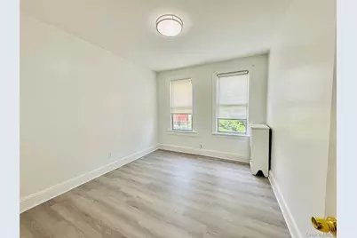 1823 Radcliff Avenue, Bronx, NY 10462 - Photo 12