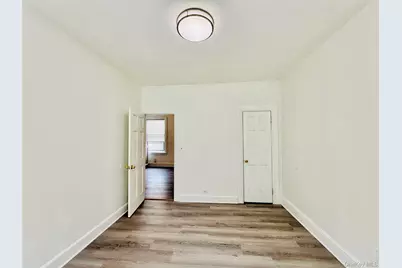 1823 Radcliff Avenue, Bronx, NY 10462 - Photo 14