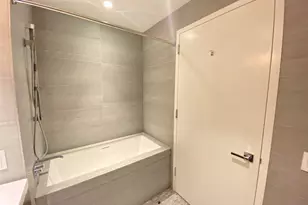 252 South St, New York, NY 10002 - Photo 24