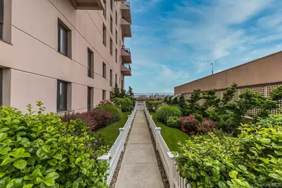 100 W Broadway #1H, Long Beach, NY 11561 - Photo 32