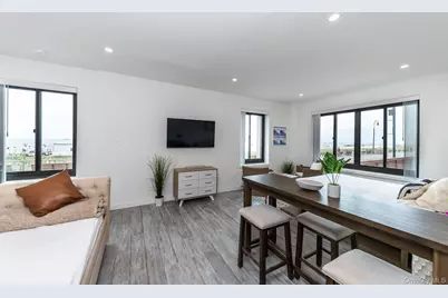100 W Broadway #1H, Long Beach, NY 11561 - Photo 1