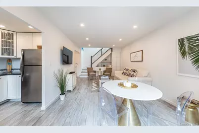 100 W Broadway #1H, Long Beach, NY 11561 - Photo 8