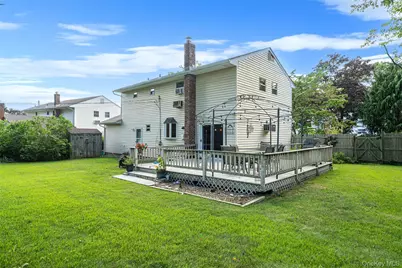10 Foothill Lane, Smithtown, NY 11787 - Photo 32