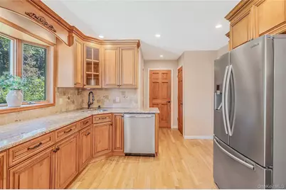 10 Foothill Lane, Smithtown, NY 11787 - Photo 10