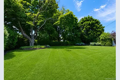 8 Starlight Drive, Commack, NY 11725 - Photo 26