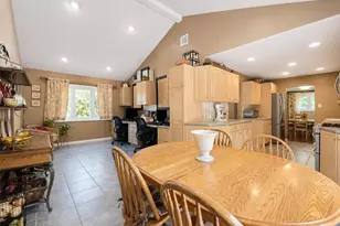 8 Starlight Dr, Commack, NY 11725 - Photo 6