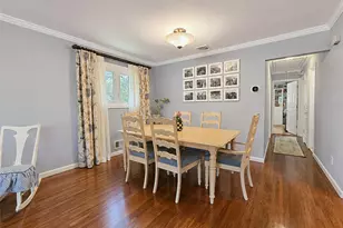 8 Starlight Dr, Commack, NY 11725 - Photo 10
