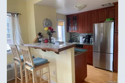 780 W Broadway #2D, Long Beach, NY 11561 - Photo 4
