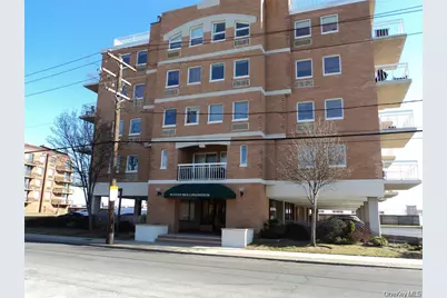 780 W Broadway #2D, Long Beach, NY 11561 - Photo 1