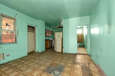 1129 E Tremont Avenue, Bronx, NY 10460 - Photo 8