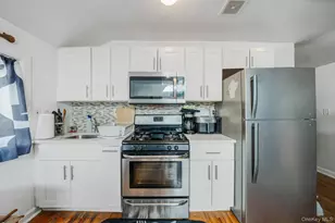 2858 Sampson Ave, Bronx, NY 10465 - Photo 12