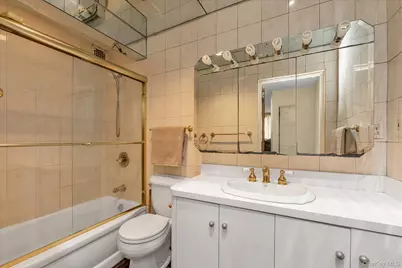 162-30 Powells Cove Boulevard #2C, Whitestone, NY 11357 - Photo 10