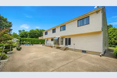 5 Dohne Court, Greenlawn, NY 11740 - Photo 8
