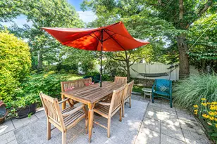 123 Clinton Ave, Patchogue, NY 11772 - Photo 18