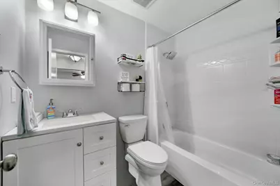 770 Hilltop Court, Coram, NY 11727 - Photo 16