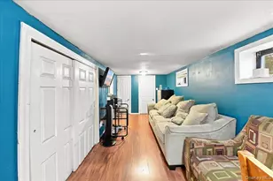 116-11 207th St, Cambria Heights, NY 11411 - Photo 18