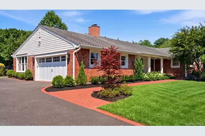 23 Renwick Avenue, Huntington, NY 11743 - Photo 2