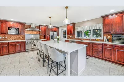 15 Kirby Lane, Commack, NY 11725 - Photo 6