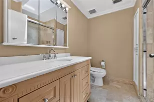 62 Wimbledon Dr, Roslyn, NY 11576 - Photo 34