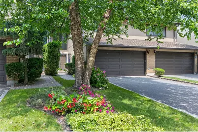 62 Wimbledon Drive, Roslyn, NY 11576 - Photo 1
