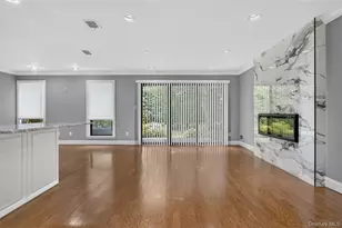 62 Wimbledon Dr, Roslyn, NY 11576 - Photo 8