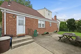 43 Scott St, New Hyde Park, NY 11040 - Photo 26