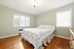 43 Scott St, New Hyde Park, NY 11040 - Photo 16
