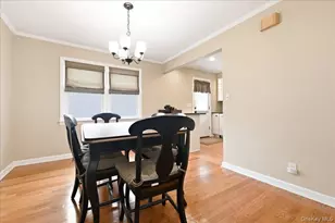 43 Scott St, New Hyde Park, NY 11040 - Photo 8