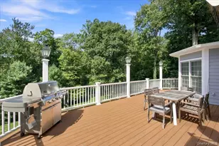 20 Hitching Post Ln, Chappaqua, NY 10514 - Photo 12