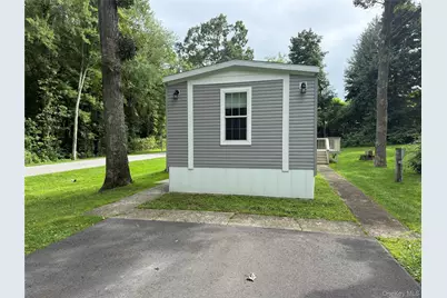 127 Woodcrest Drive, Modena, NY 12548 - Photo 1