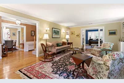 7 Private Road, Huntington, NY 11743 - Photo 6