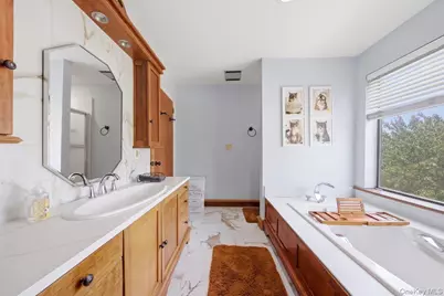 121 Newport Road, Yonkers, NY 10710 - Photo 32