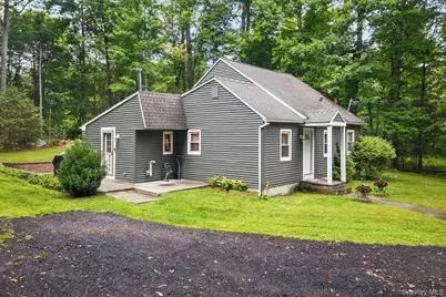 30 Forest Glen Road, Pine Bush, NY 12566 - Photo 2
