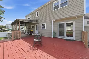 23 Hampshire Dr, Farmingdale, NY 11735 - Photo 28