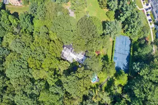35 Saxon Woods Rd, White Plains, NY 10605 - Photo 10