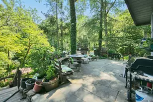 35 Saxon Woods Rd, White Plains, NY 10605 - Photo 12