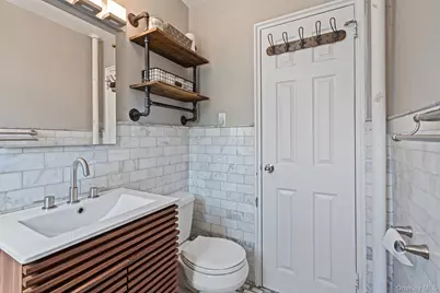 209-15 18th Avenue #3D, Bayside, NY 11360 - Photo 20