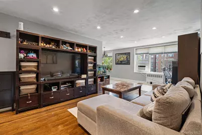209-15 18th Avenue #3D, Bayside, NY 11360 - Photo 4
