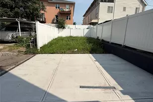 2273 Cincinnatus Ave, Bronx, NY 10473 - Photo 8