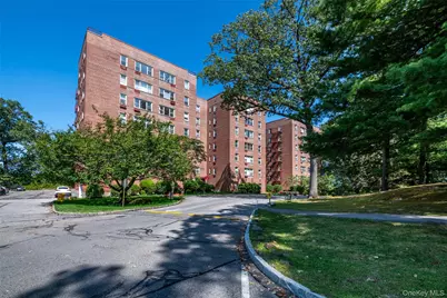 611 Palmer Road #4Y, Yonkers, NY 10701 - Photo 2