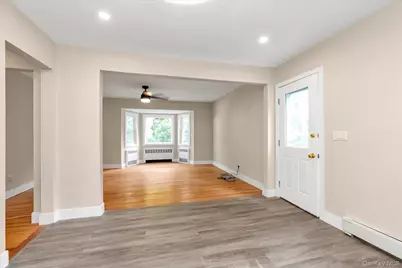 10 Stratton, Huntington Station, NY 11746 - Photo 8