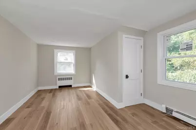 10 Stratton, Huntington Station, NY 11746 - Photo 12