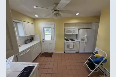 108 Glen Road, Babylon, NY 11703 - Photo 8