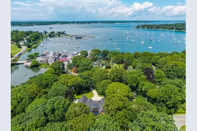169 N Ferry Road, Shelter Island, NY 11964 - Photo 2